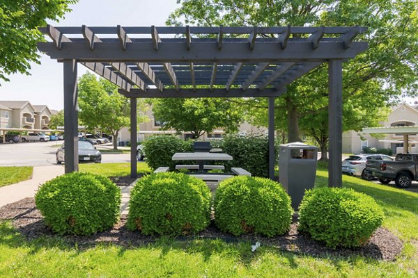 patio at Estancia at City Center Apartments