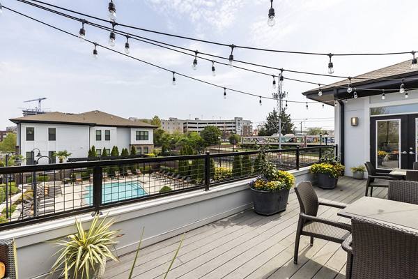 rooftop deck at Junction 1504 Apartments