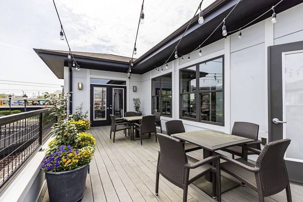 rooftop deck at Junction 1504 Apartments