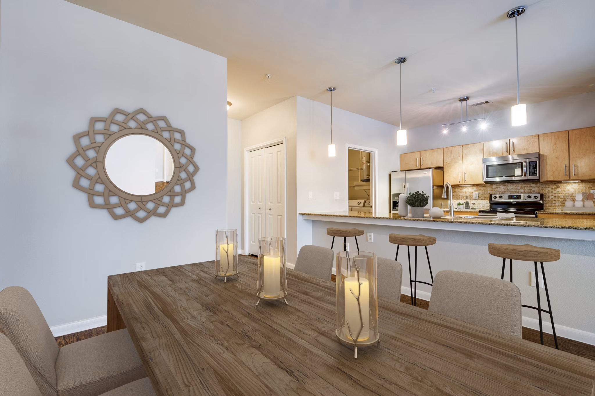 dining room at The Lofts at City Centre Apartments