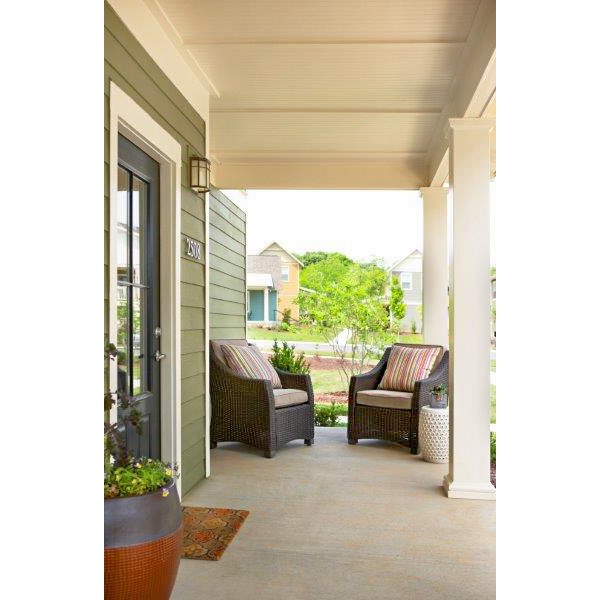 Homestead at Hartness: Elegant view of luxury apartments in a serene setting