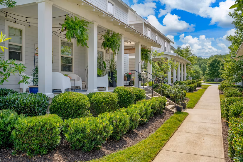 Homestead at Hartness: Elegant design of luxury apartments in scenic community setting