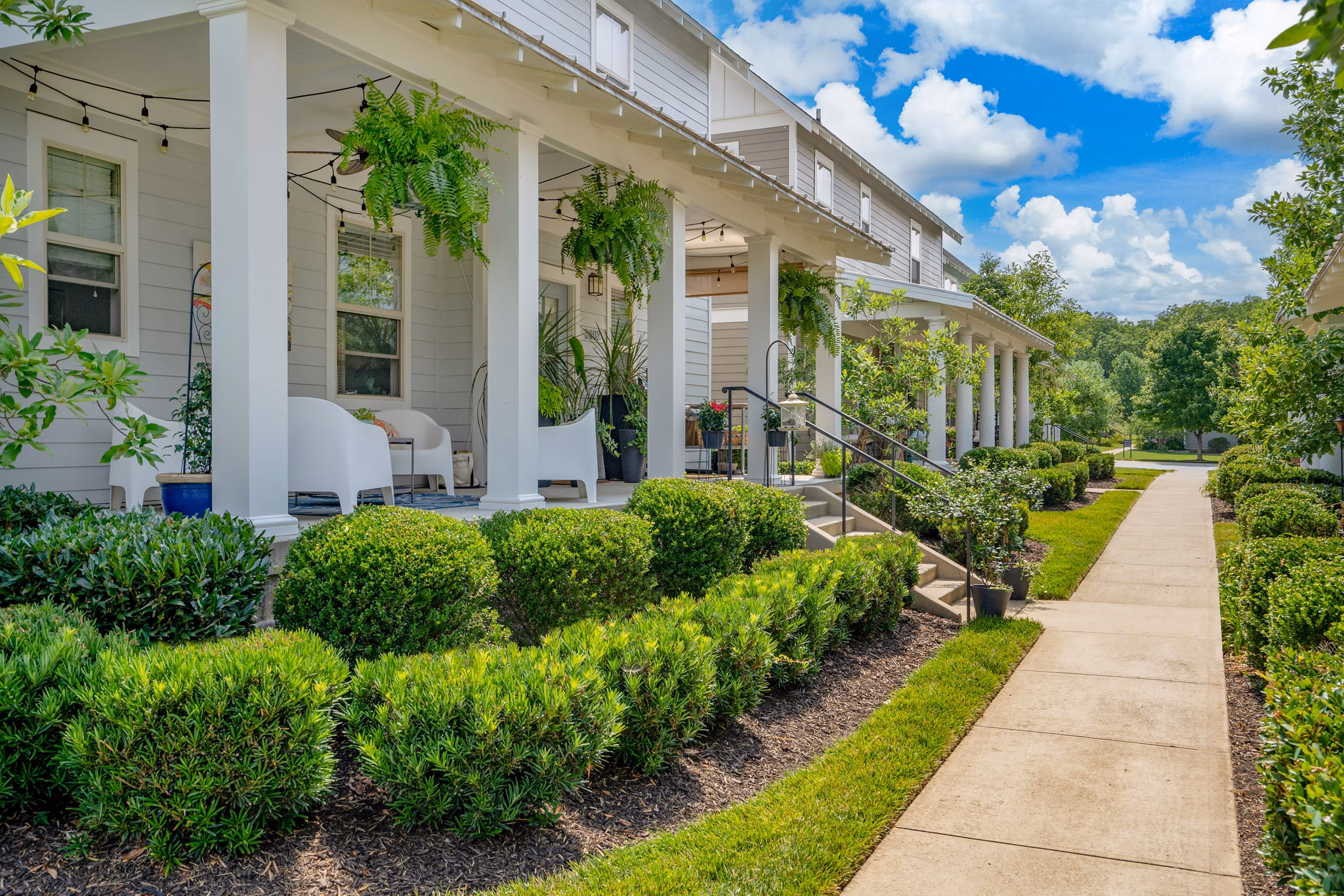 Homestead at Hartness: Elegant design of luxury apartments in scenic community setting
