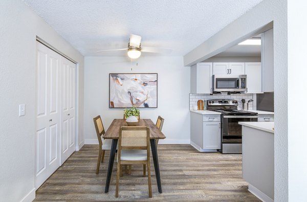 dining room at Terra Vista at the Park Apartments