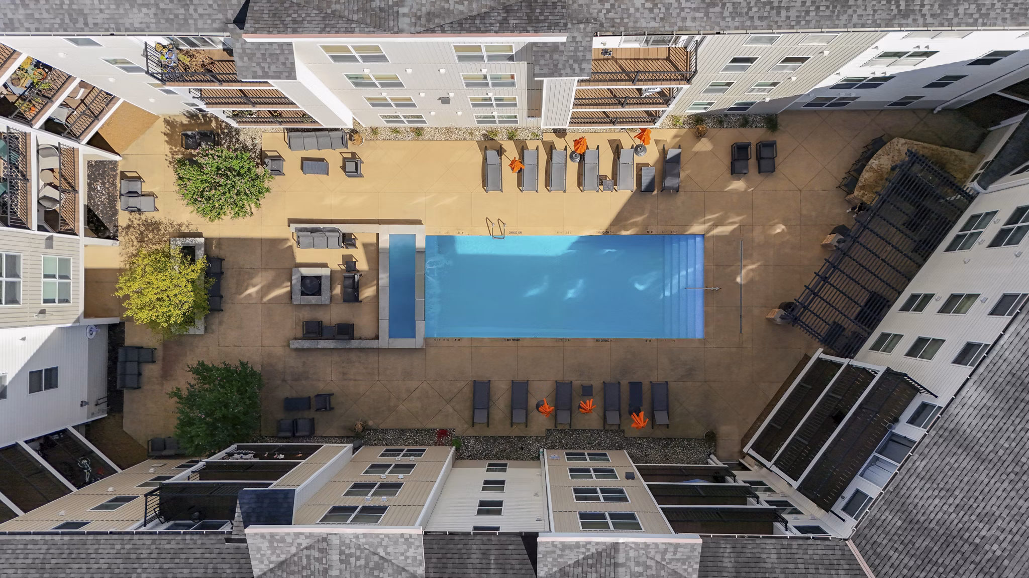 pool at Kenyon Square Apartments