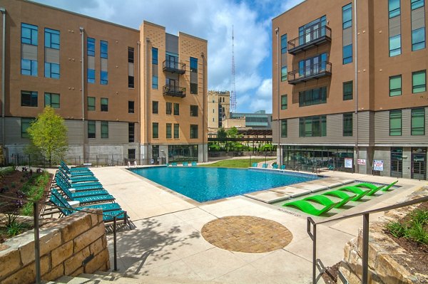 pool at River House Apartments
