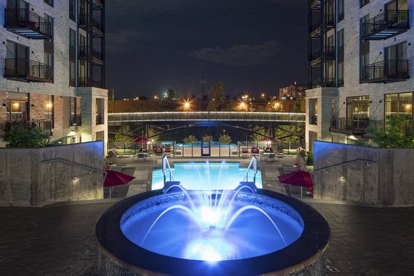 pool at Elan Uptown Luxury Apartments