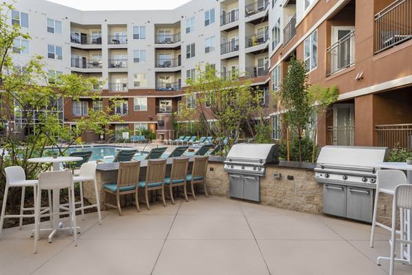 grill area at Helios Apartments