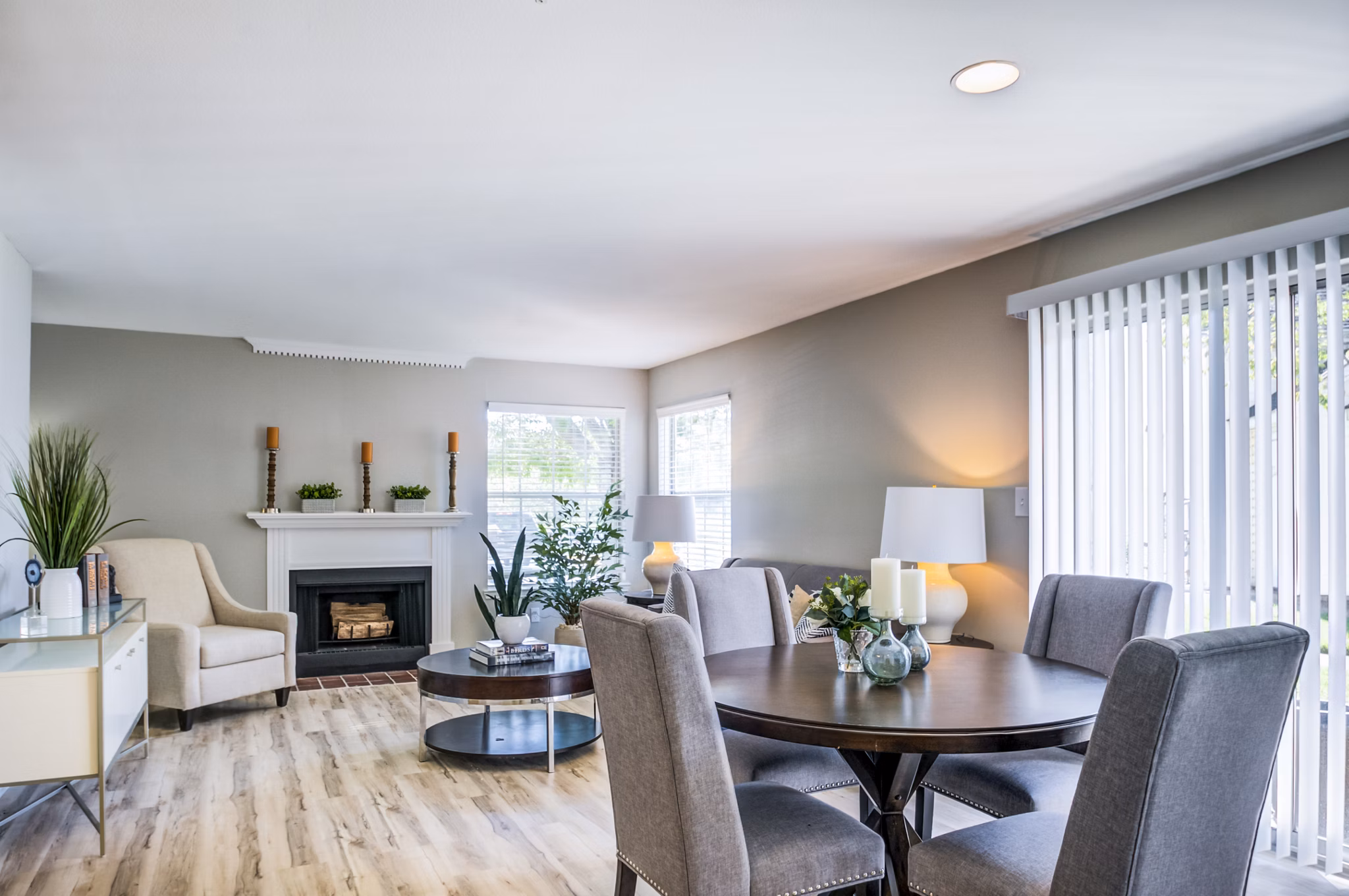 dining room at Christina Mill Apartments