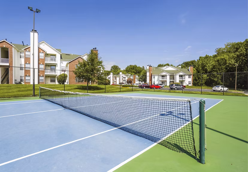 tennis court at Christina Mill Apartments