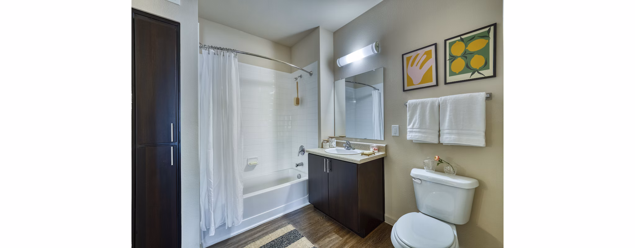 Seven Apartments: Modern bathroom with stylish fixtures in a luxury Greystar property
