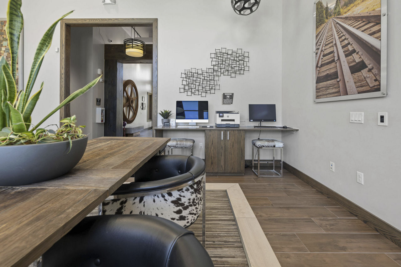 Work space at Hiline At Littleton Commons Apartments