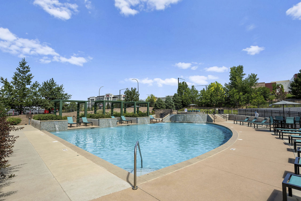 Hiline At Littleton Commons Apartments Littleton Co 3 of 12