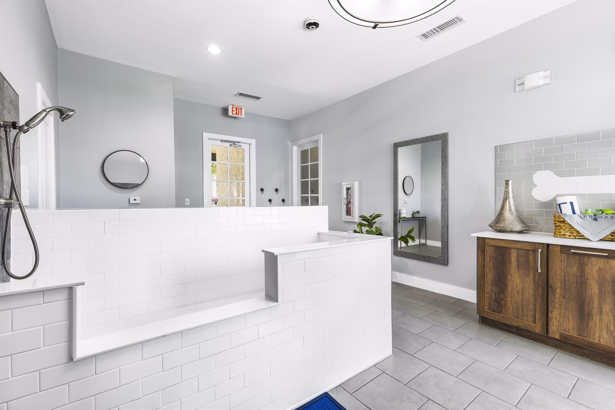 Villages at Turtle Rock: Modern luxury apartments with serene exteriors in a lush setting