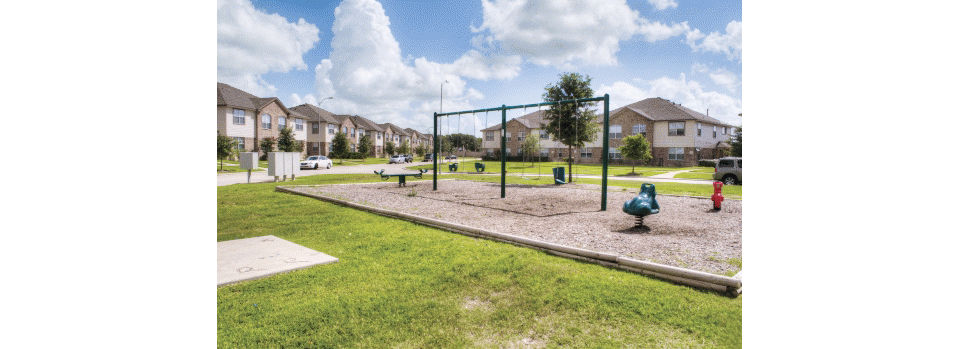 One-bedroom floor plan at Greenhouse Villas Apartments