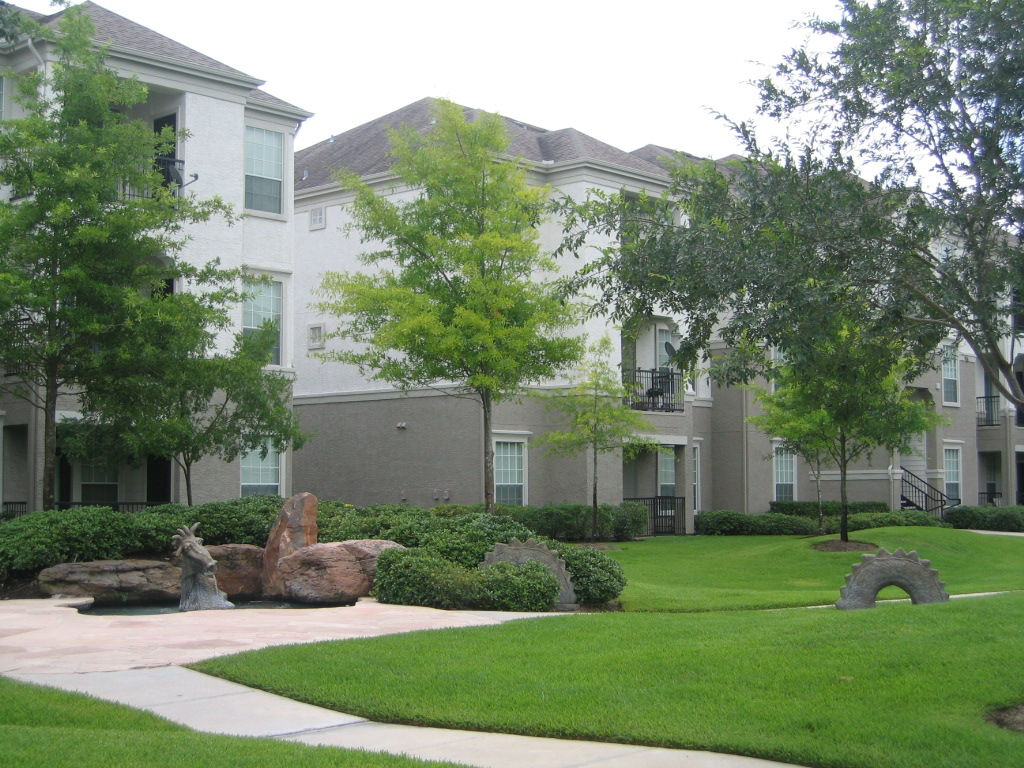 Reserve At Fountain Lake Apartments Stafford Tx 2 of 5