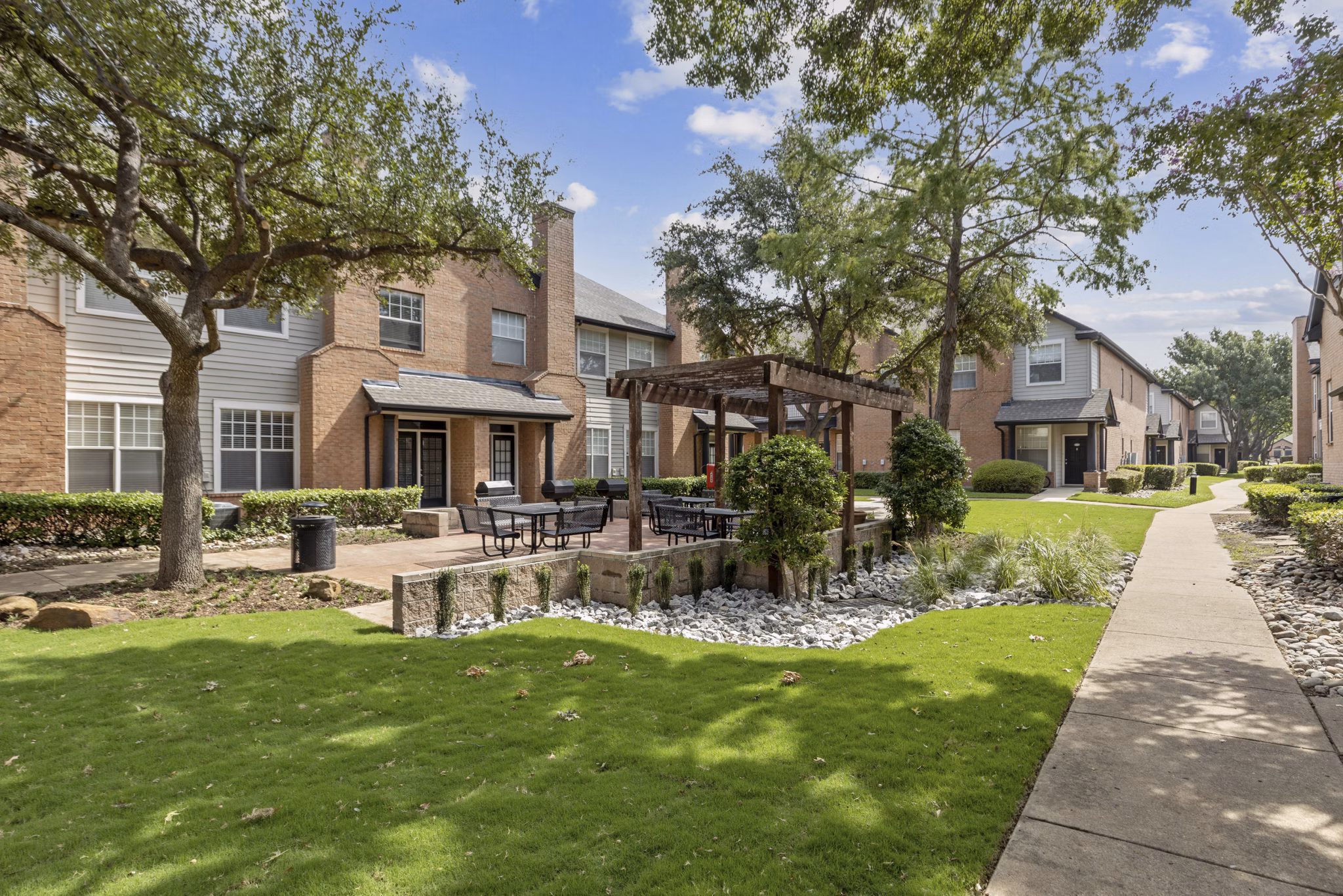 Towns of Chapel Hill: Elegant of luxury apartments in Chapel Hill