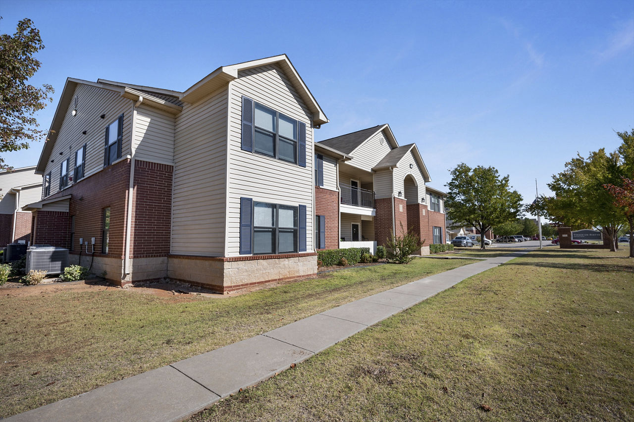 Tinker On Forty8 Apartments Oklahoma City Ok 2 of 12