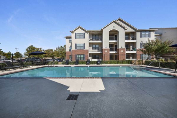 pool at Tinker on Forty8 Apartments