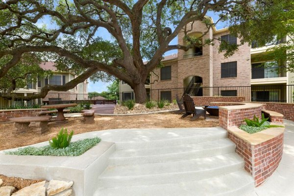 courtyard at The Village at Gracy Farms Apartments