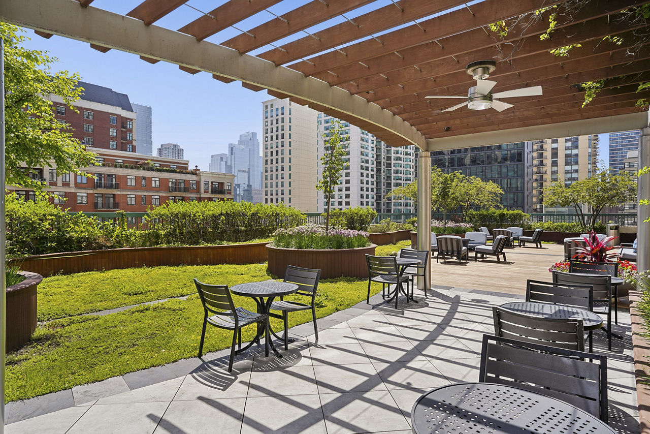 Roof deck at One Superior Place Apartments (3 of 6)