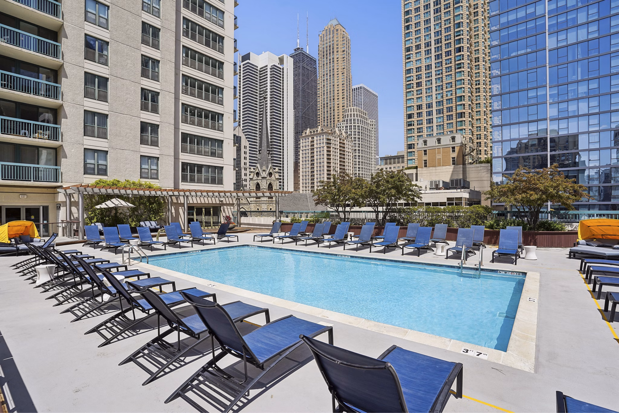 pool at One Superior Place Apartments 
