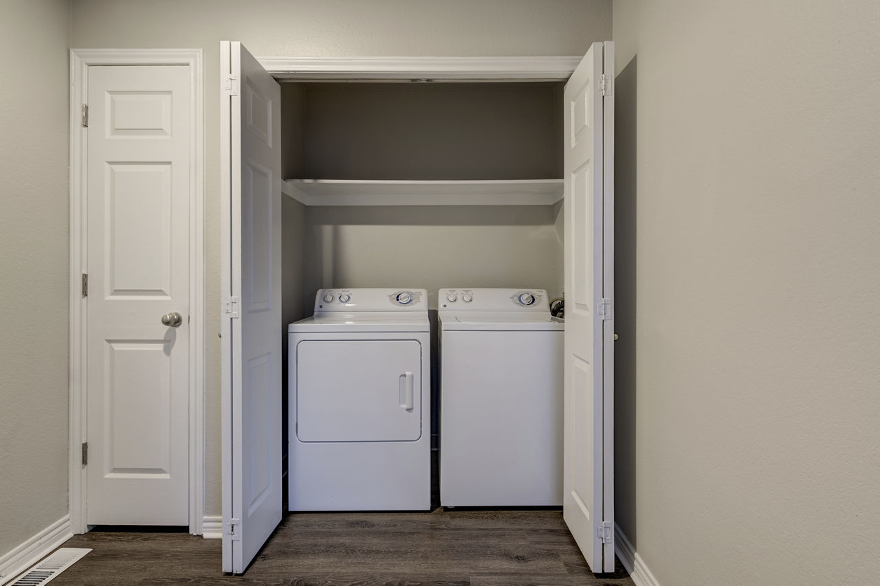Laundry room at Avana Belmar (1 of 2)