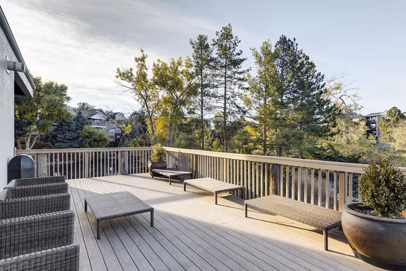 patio at Ashford Belmar Apartments