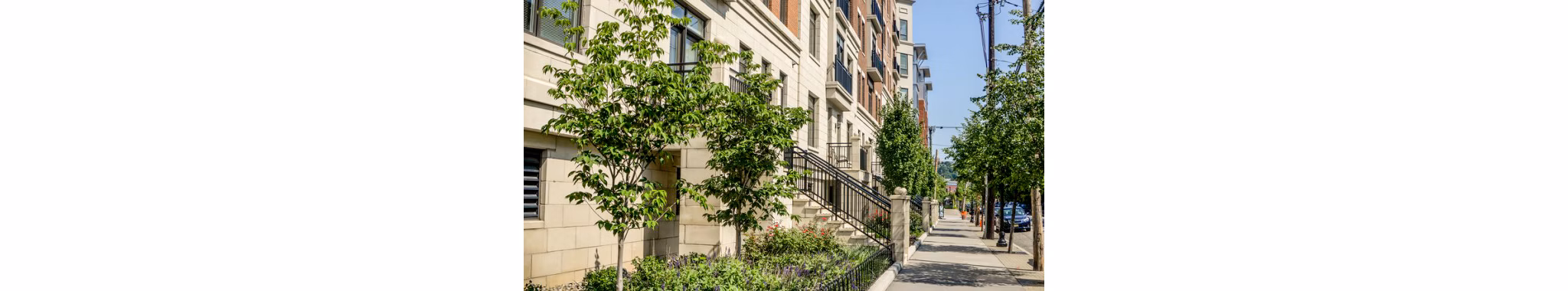 1000 Jefferson Street Apartments: Elegant urban high-rise apartments with luxurious design in downtown city location