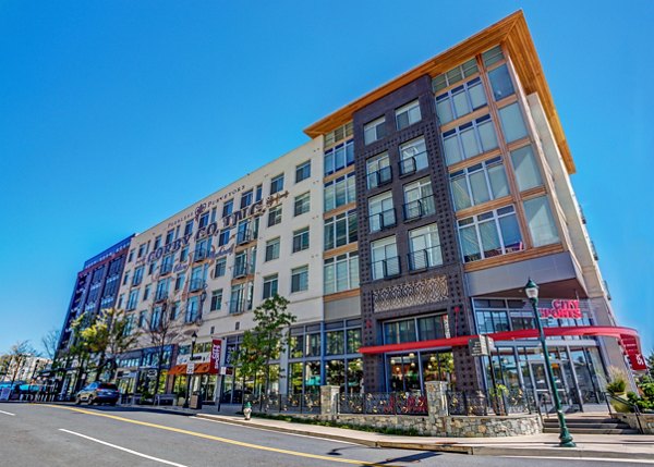 PerSei at Pike & Rose: Contemporary apartment building in urban setting