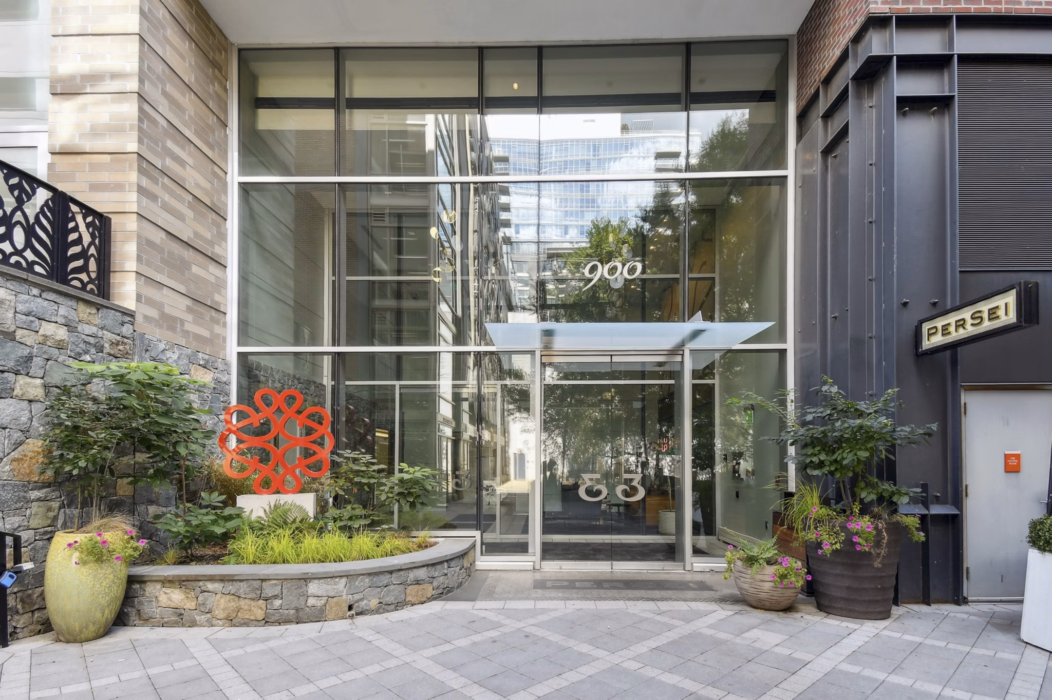 clubhouse at PerSei at Pike & Rose Apartments