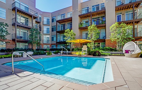 pool at PerSei at Pike & Rose Apartments