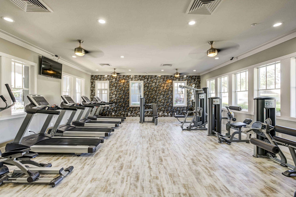 State-of-the-art fitness center with modern equipment at Parks at Hunter's Creek Apartments