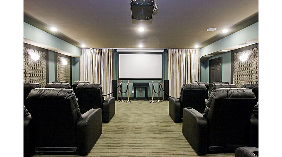 Aqua at Millenia: Impressive clubhouse with modern design at luxury apartments in Orlando