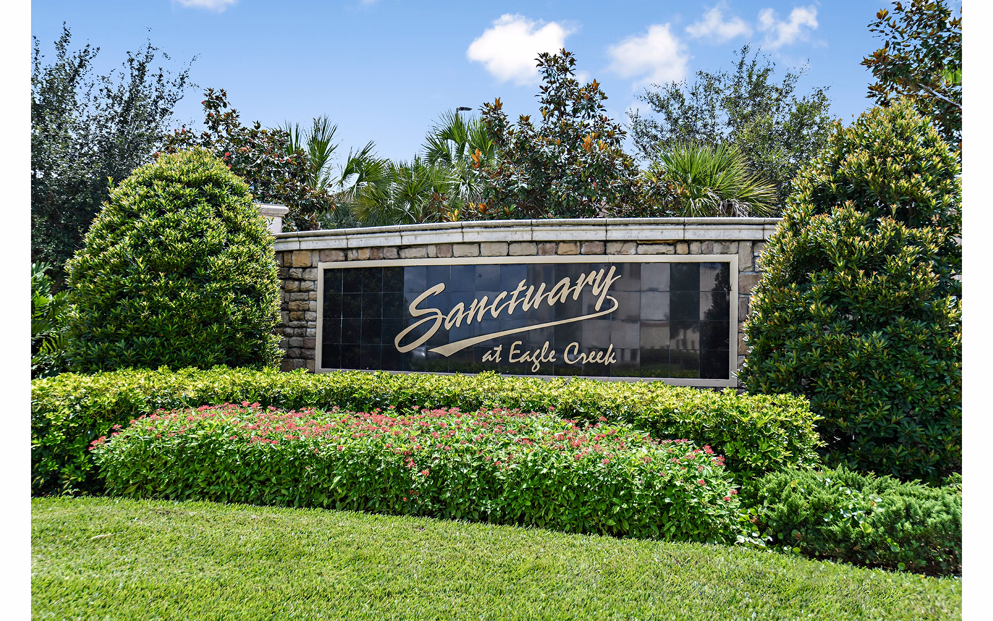 exterior at Sanctuary at Eagle Creek Apartments 