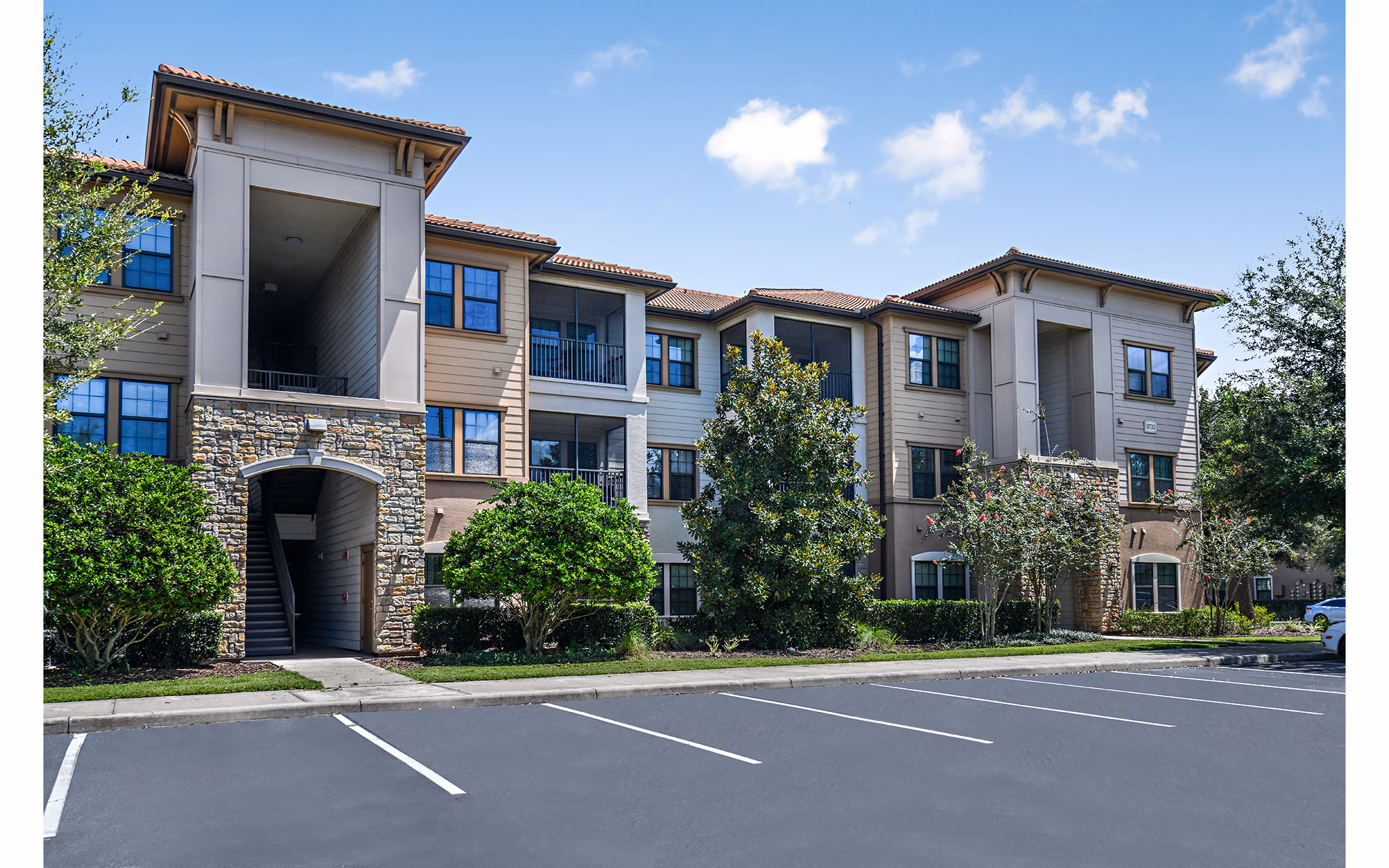 exterior at Sanctuary at Eagle Creek Apartments 