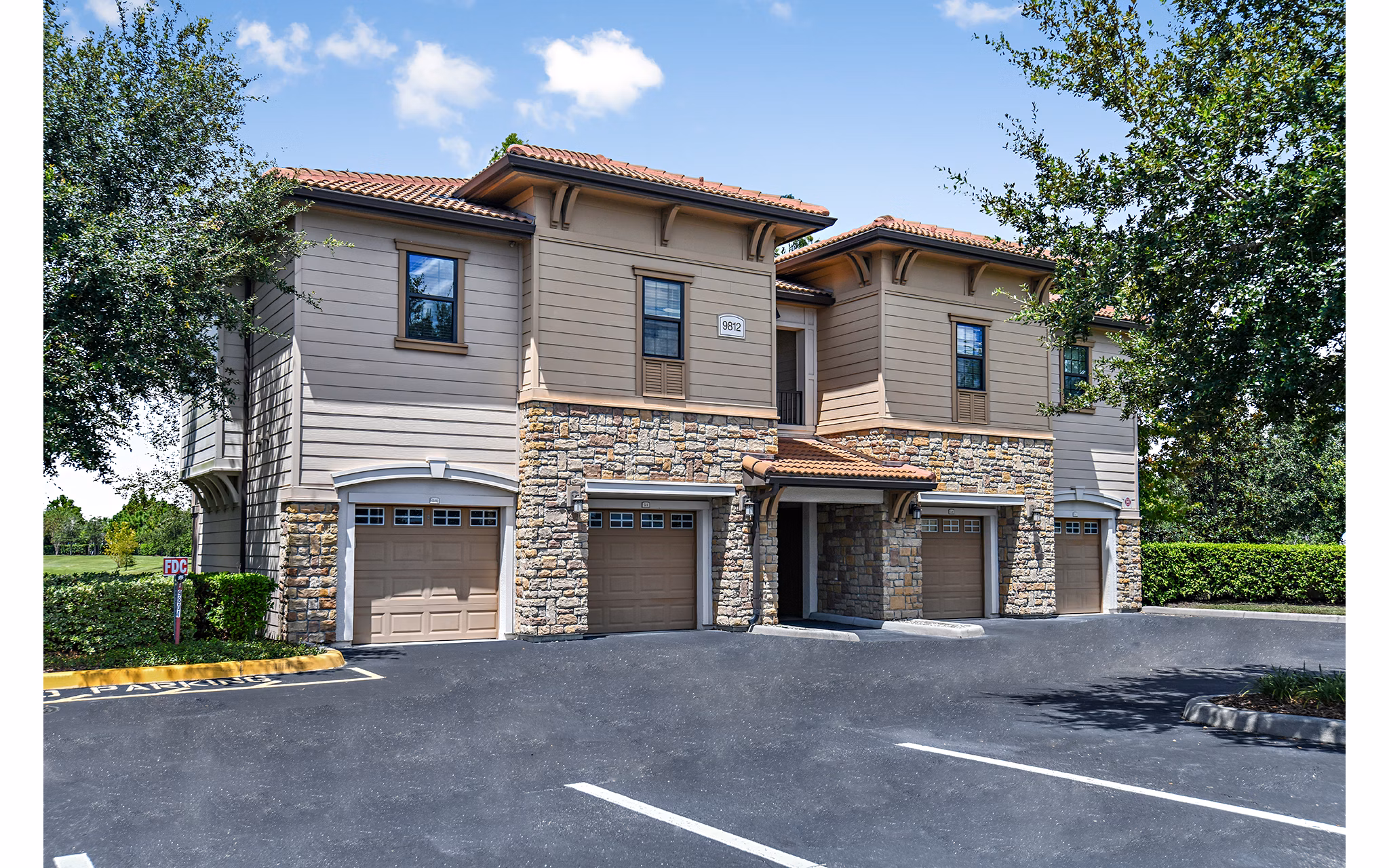 exterior at Sanctuary at Eagle Creek Apartments 