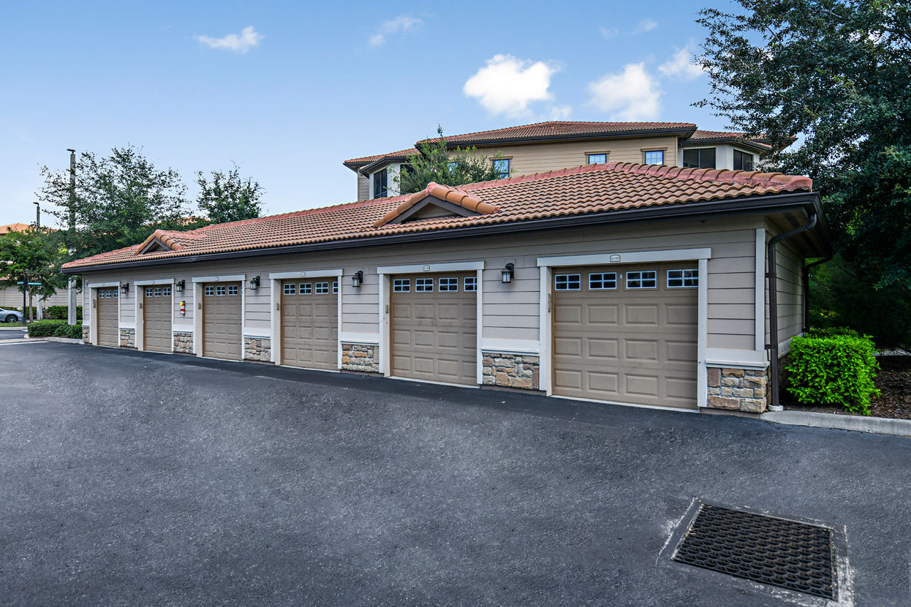 Parking at Sanctuary At Eagle Creek