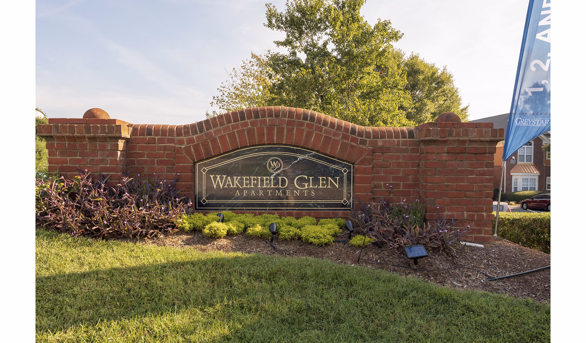 Wakefield Glen: Stylish view of luxury apartments in a vibrant community setting