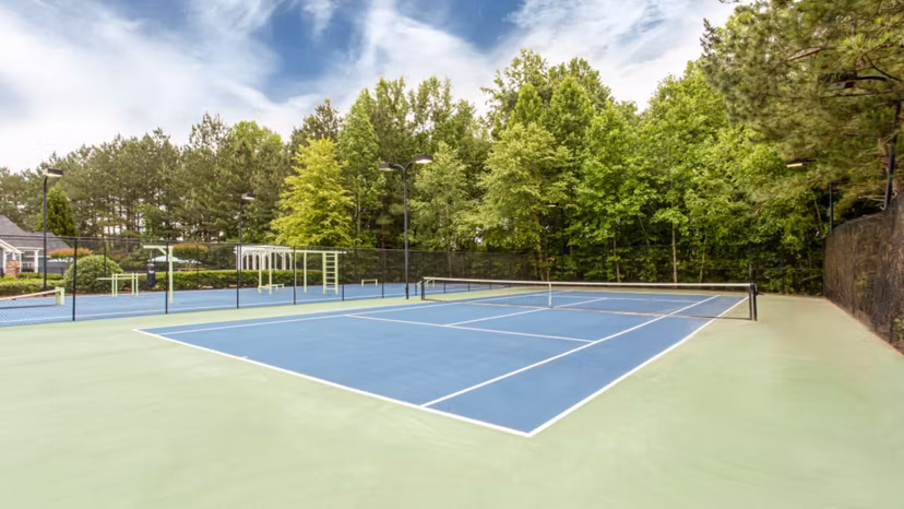 sport court at Brodick Hill Apartments