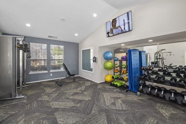 fitness center at Duraleigh Woods Apartments