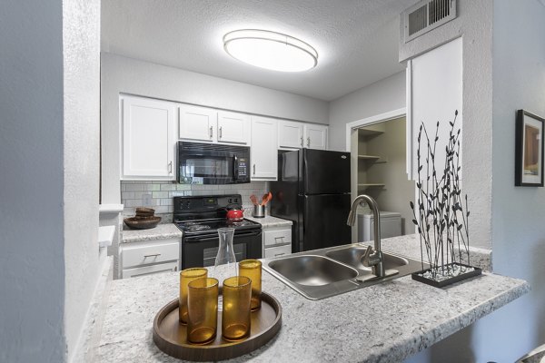 kitchen at Duraleigh Woods Apartments
