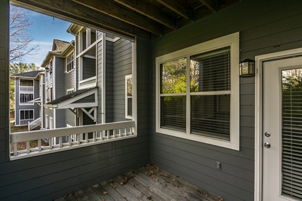 patio at Avana Lexington Apartments