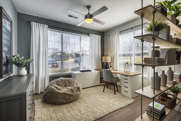 bedroom at Plantation Park Apartments