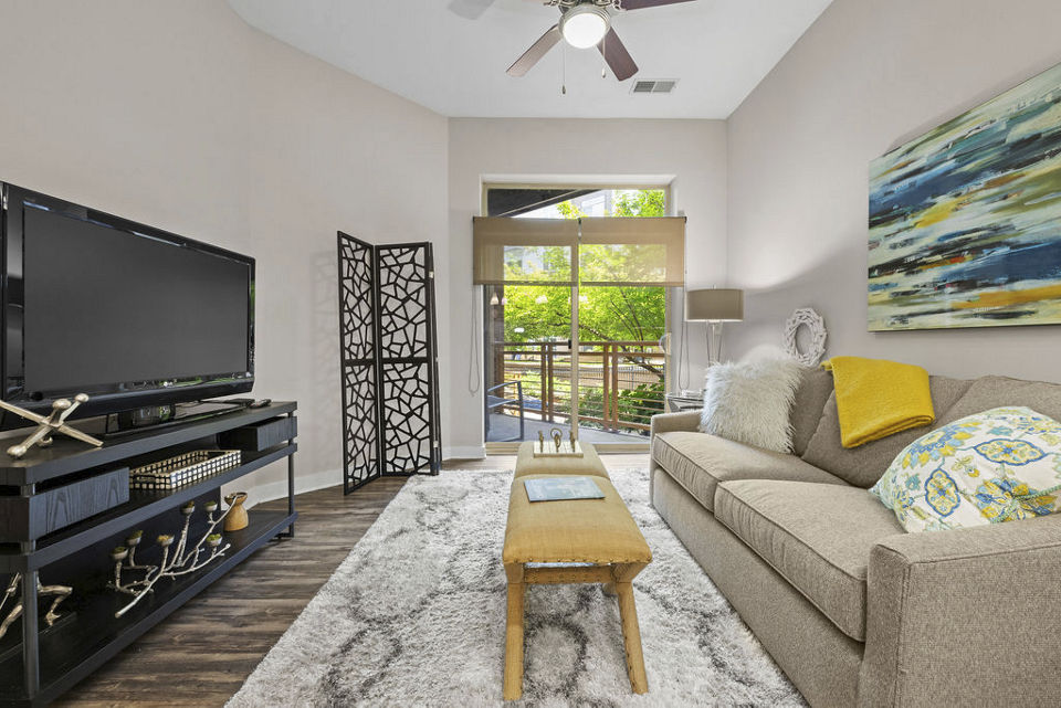living room at Elizabeth Square Apartments 