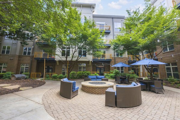 patio at Elizabeth Square Apartments 