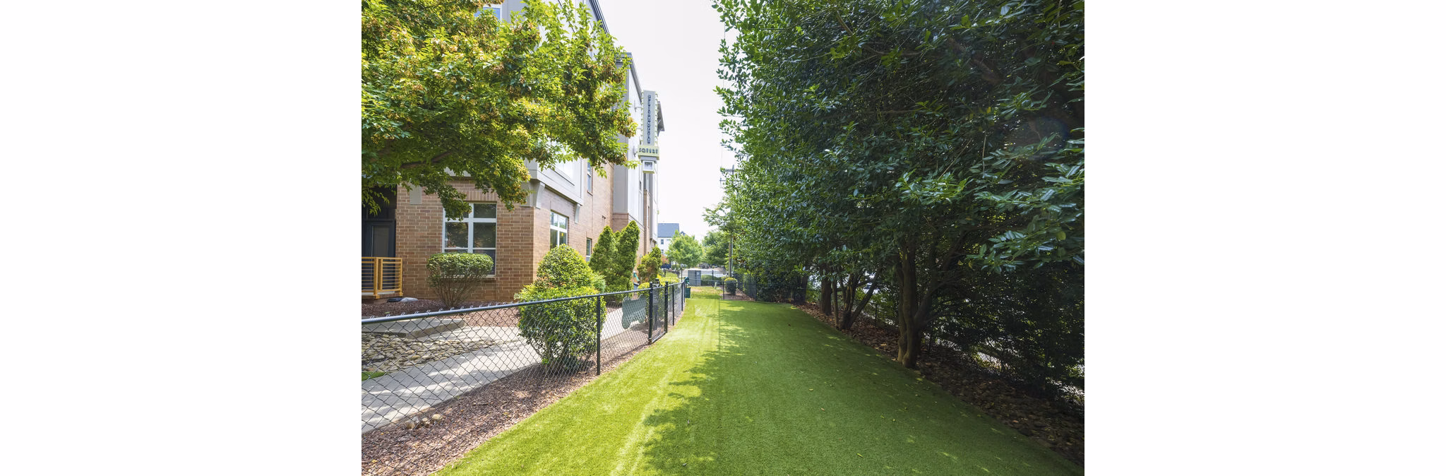 dog park at Elizabeth Square Apartments 