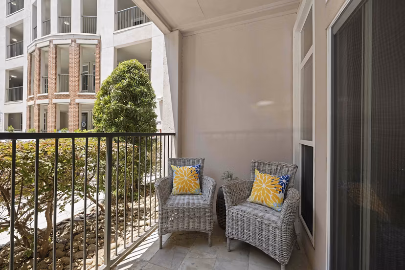 patio at Mosaic South End Apartments