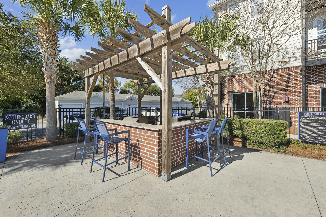 Grill area at Central Square At Watermark Apartments