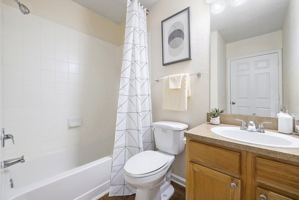 bathroom at Encore at the Park Apartments